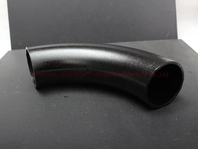 A53Gr.B LR Ống 3D uốn cong 22,5 45 90 120 độ màu đen cho dầu mỏ